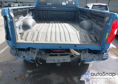 2019 Toyota Tundra Sr5 5.7L V8 z USA, uszkodzony, nr VIN 5TFCY5F1XKX024481